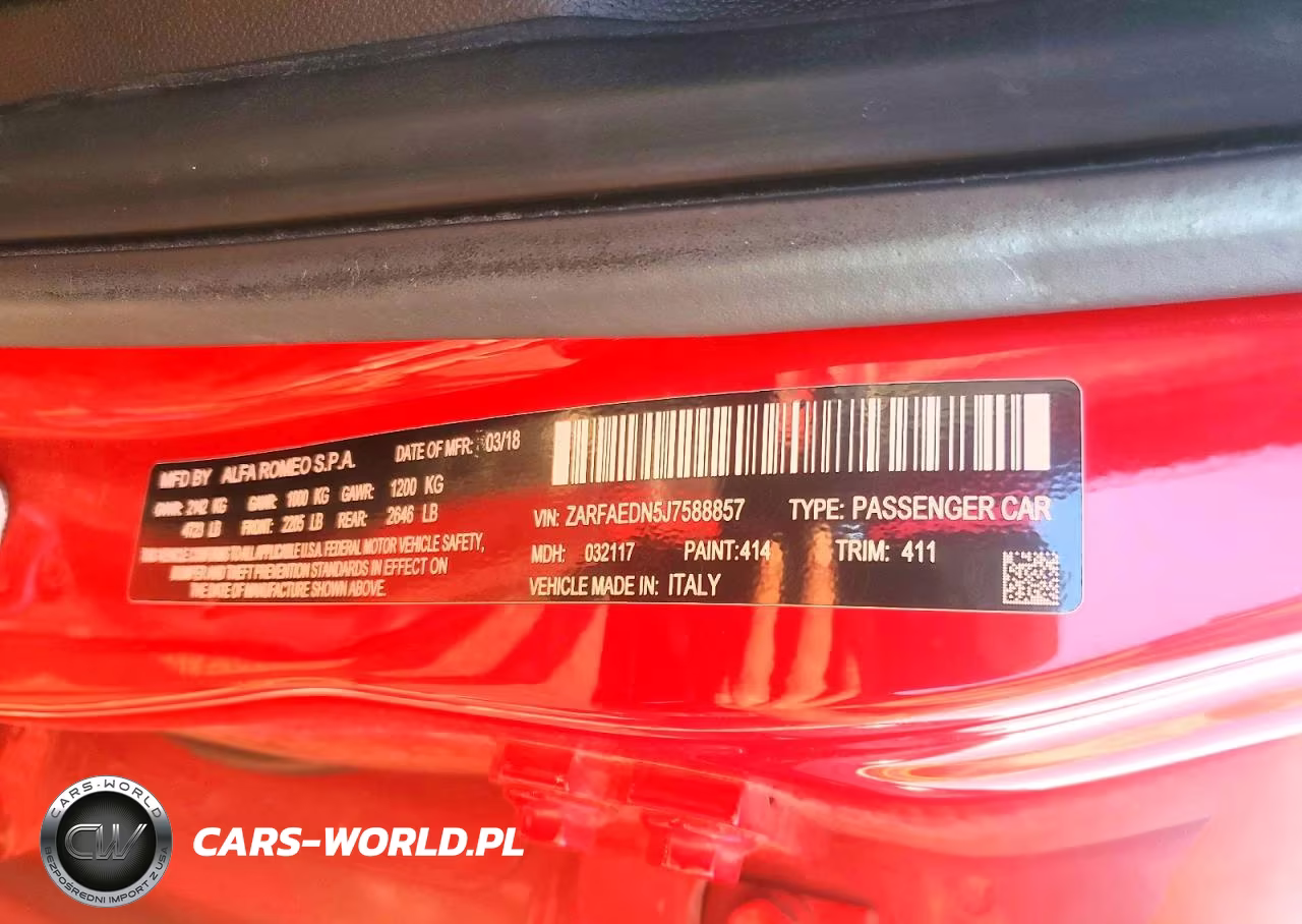 2018 Alfa Romeo Giulia Q4 VIN:ZARFAEDN5J7588857 - 12