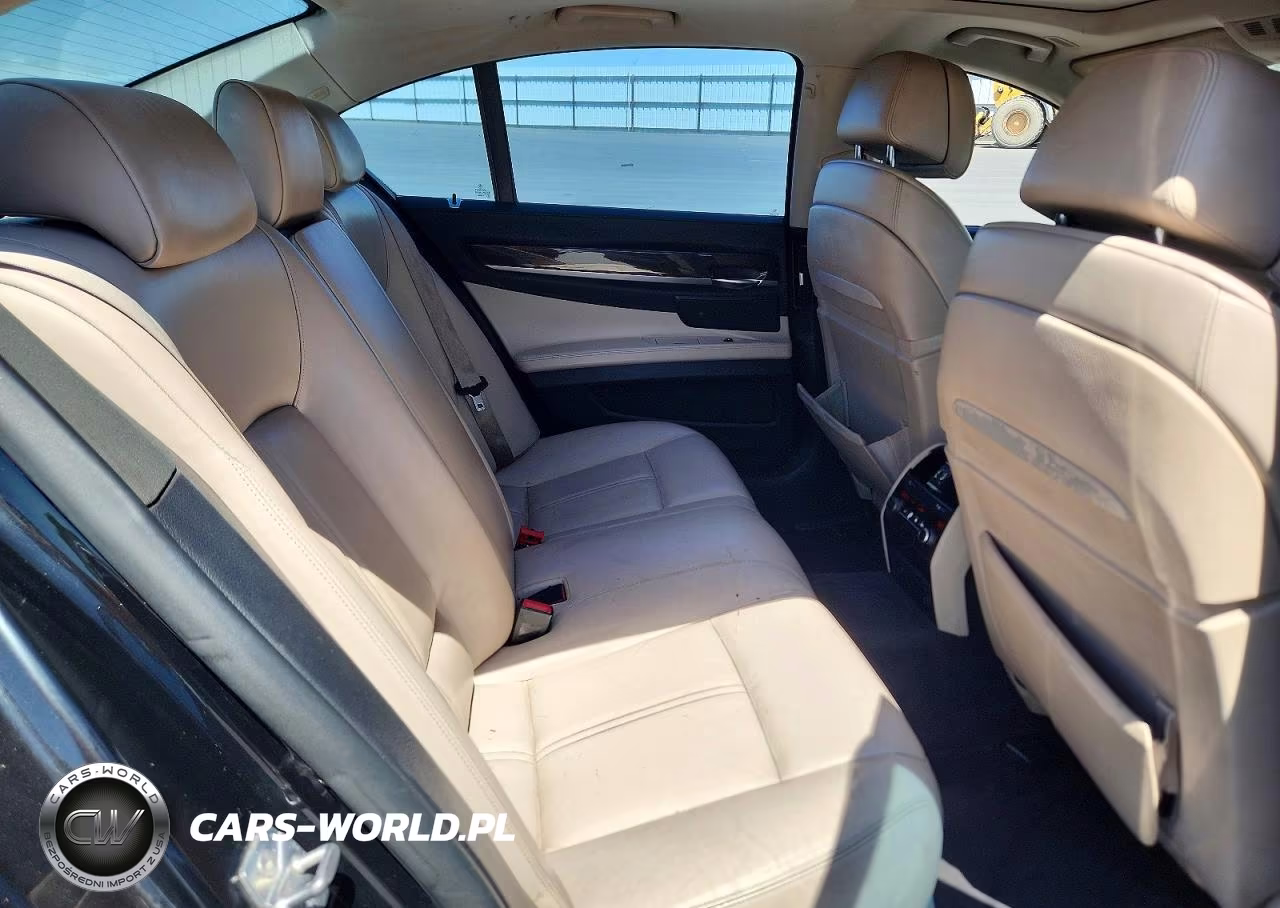 2011 BMW Alpina B7 VIN:WBAKA8C56BCY37152 - 10