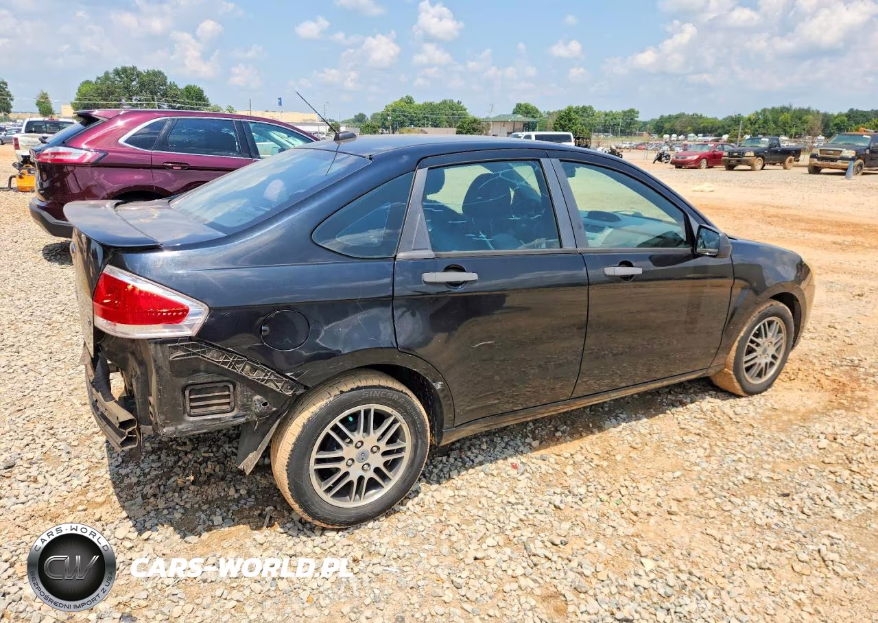 2011 Ford Focus Se VIN:1FAHP3FN9BW105189 - 3