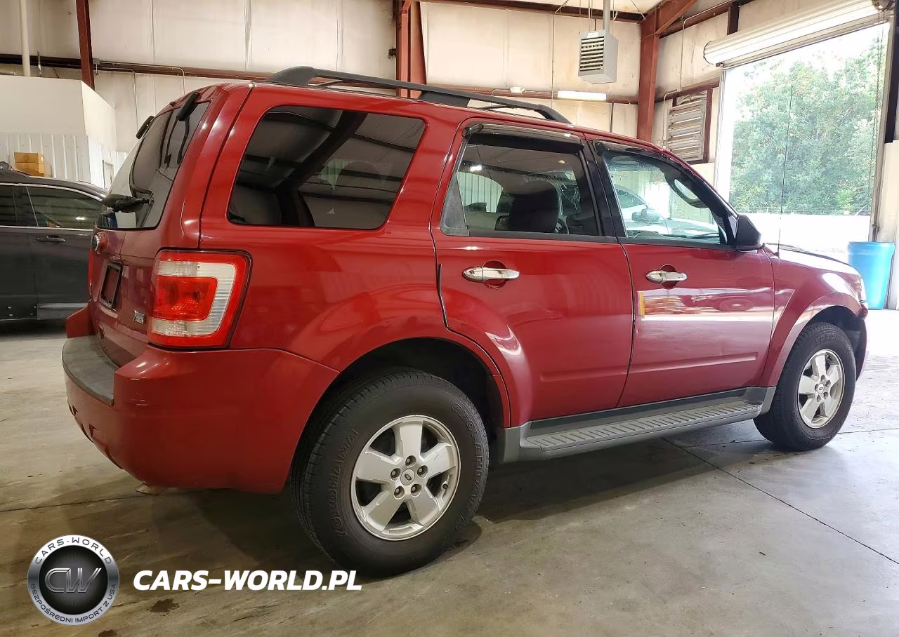2011 Ford Escape Xlt VIN:1FMCU0DG8BKB13318 - 3