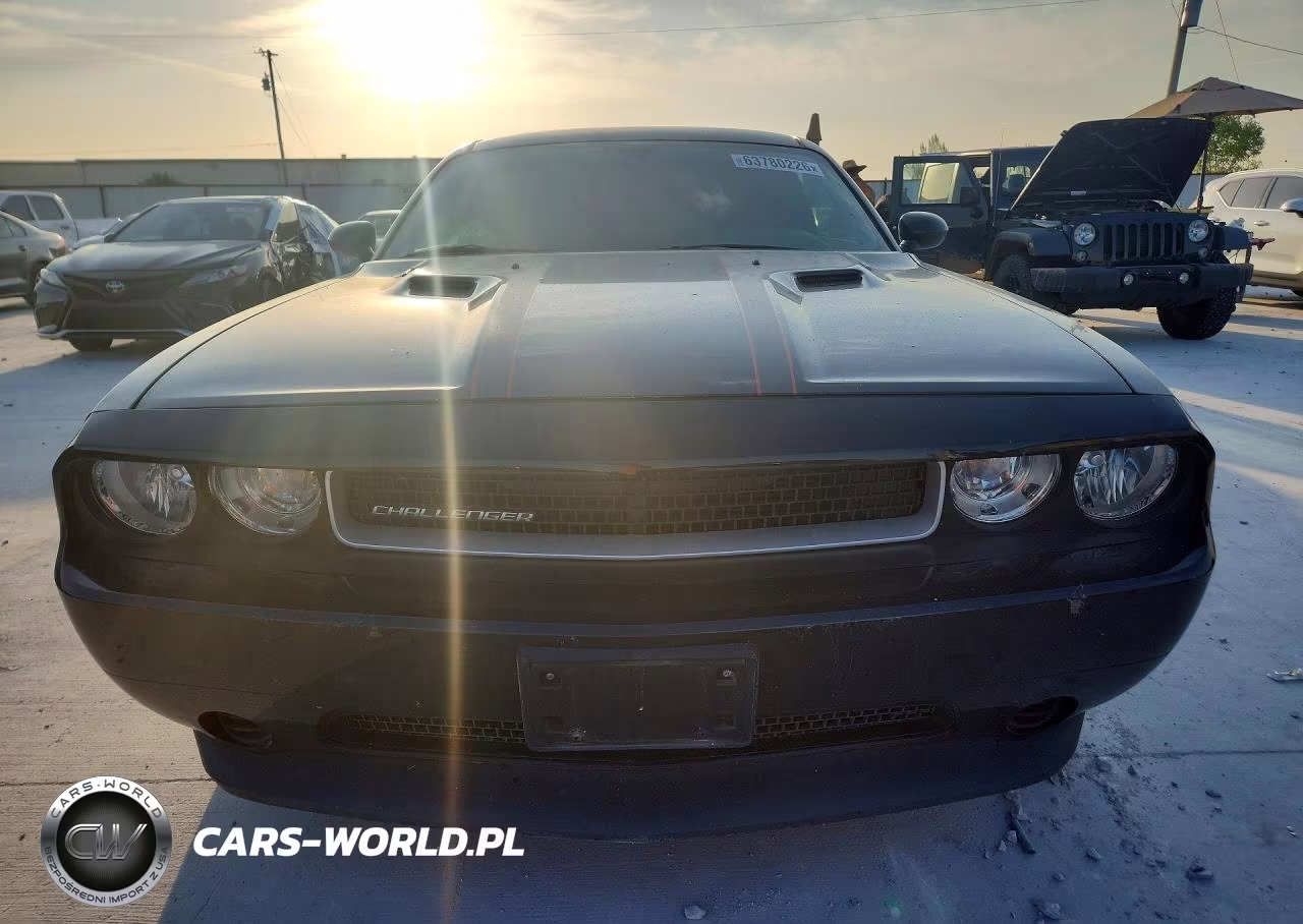 2012 Dodge Challenger Sxt VIN:2C3CDYAG2CH147761 - 5
