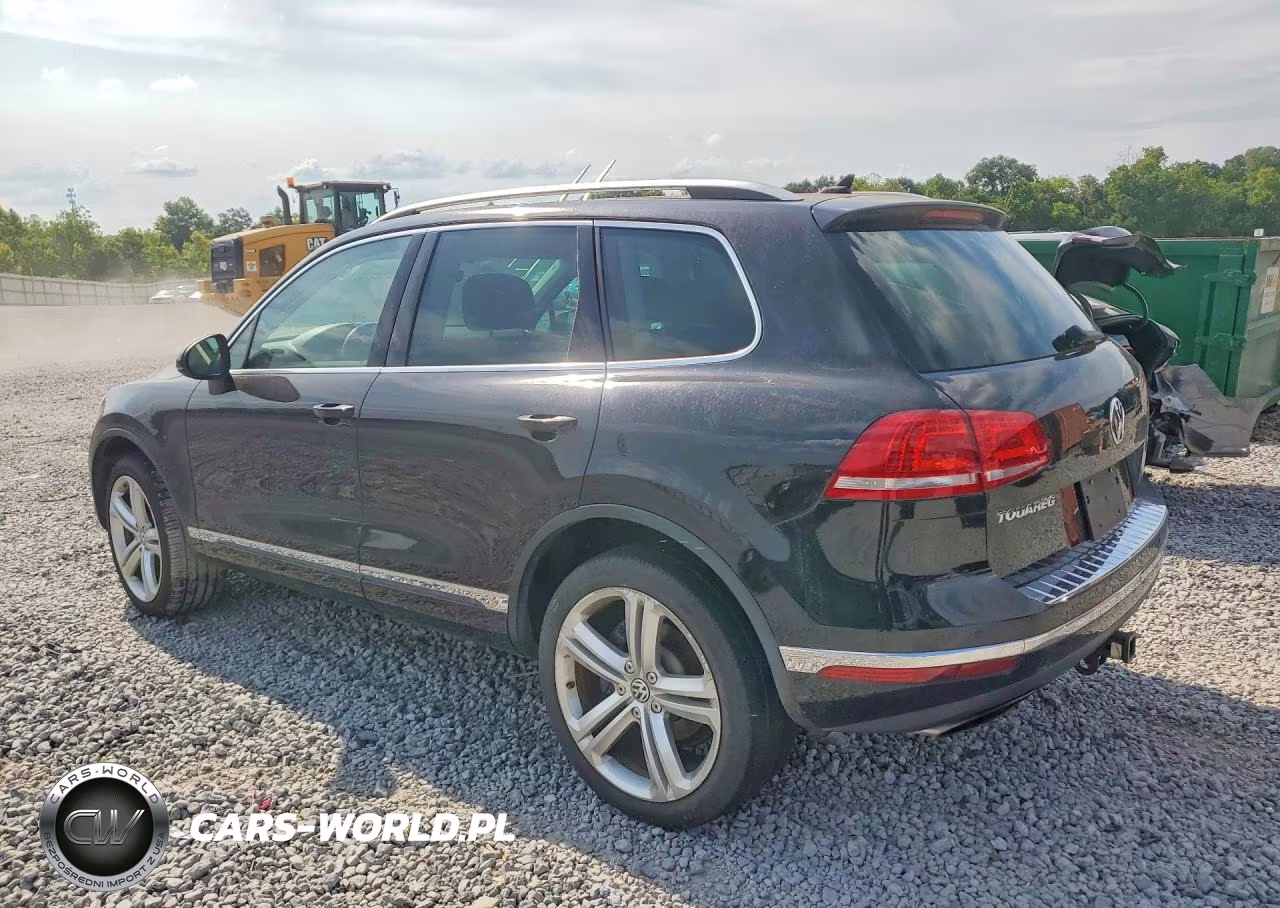 2017 Volkswagen Touareg Executive VIN:WVGGF7BPXHD003391 - 2