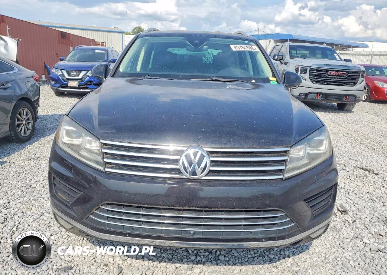 2017 Volkswagen Touareg Executive VIN:WVGGF7BPXHD003391 - 5