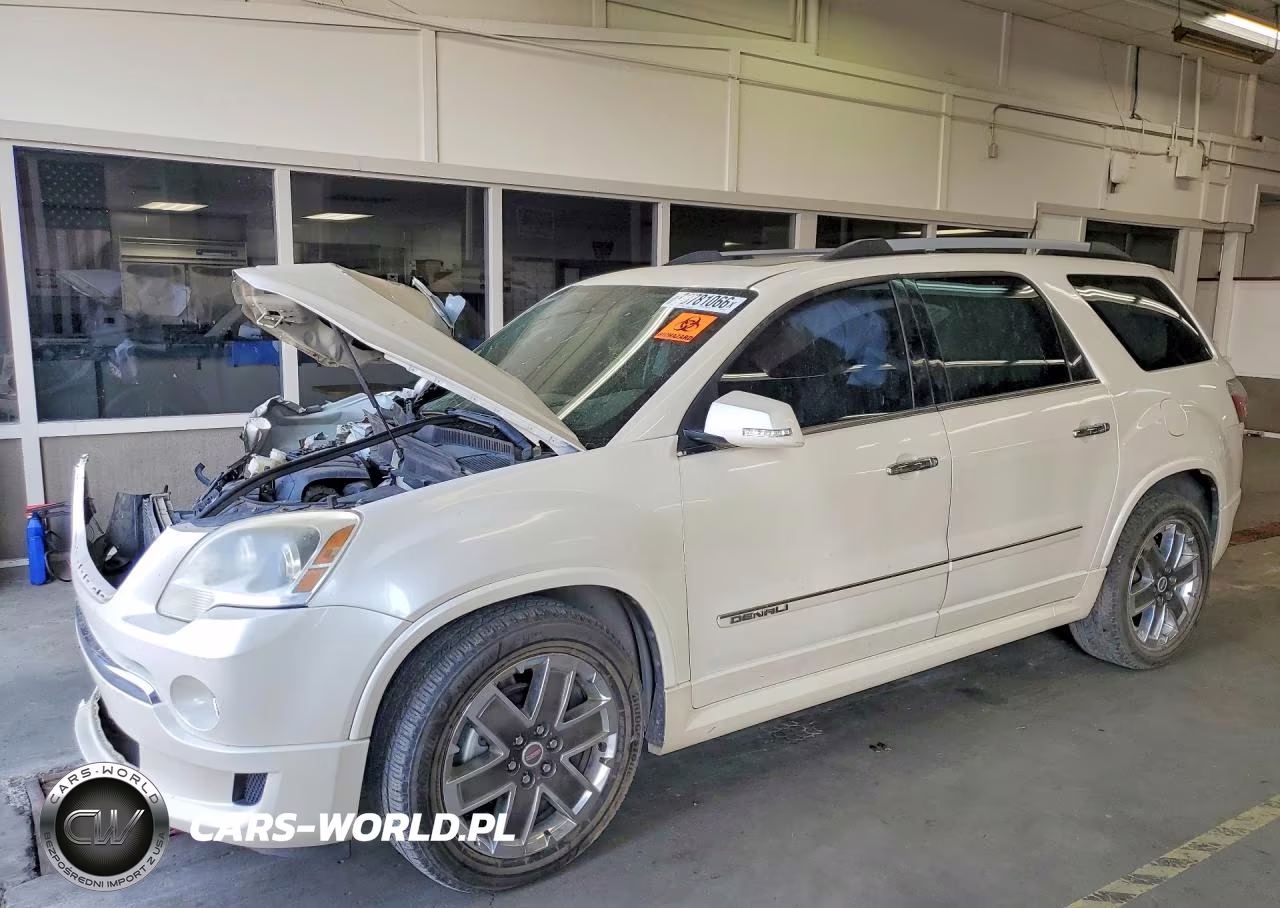 2011 GMC Acadia Denali
