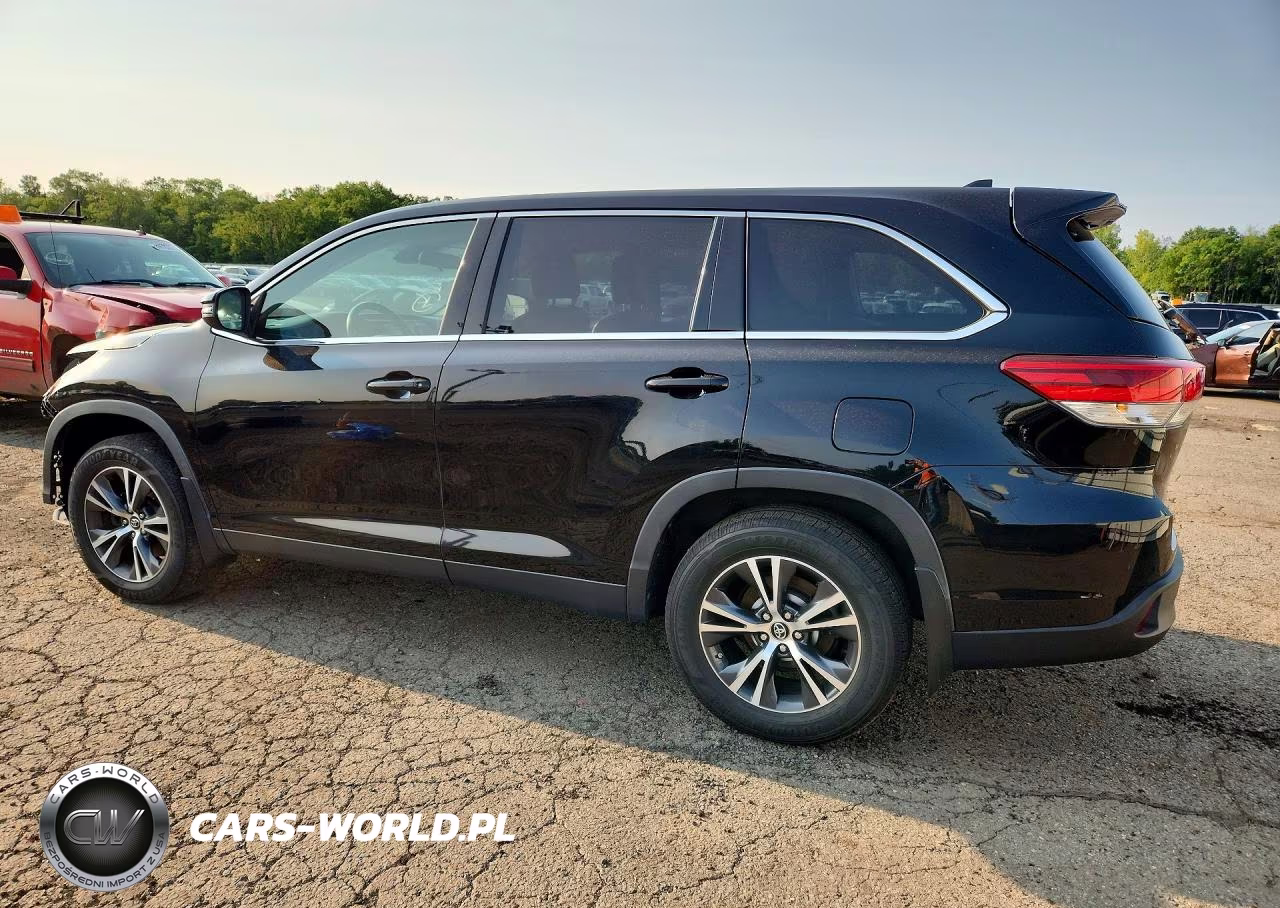 2019 Toyota Highlander Le Plus VIN:5TDBZRFH4KS993275 - 2