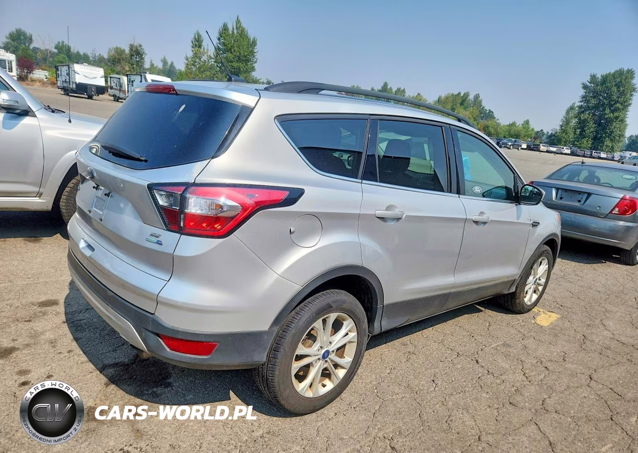 2018 Ford Escape Se VIN:1FMCU9GD7JUC60948 - 3