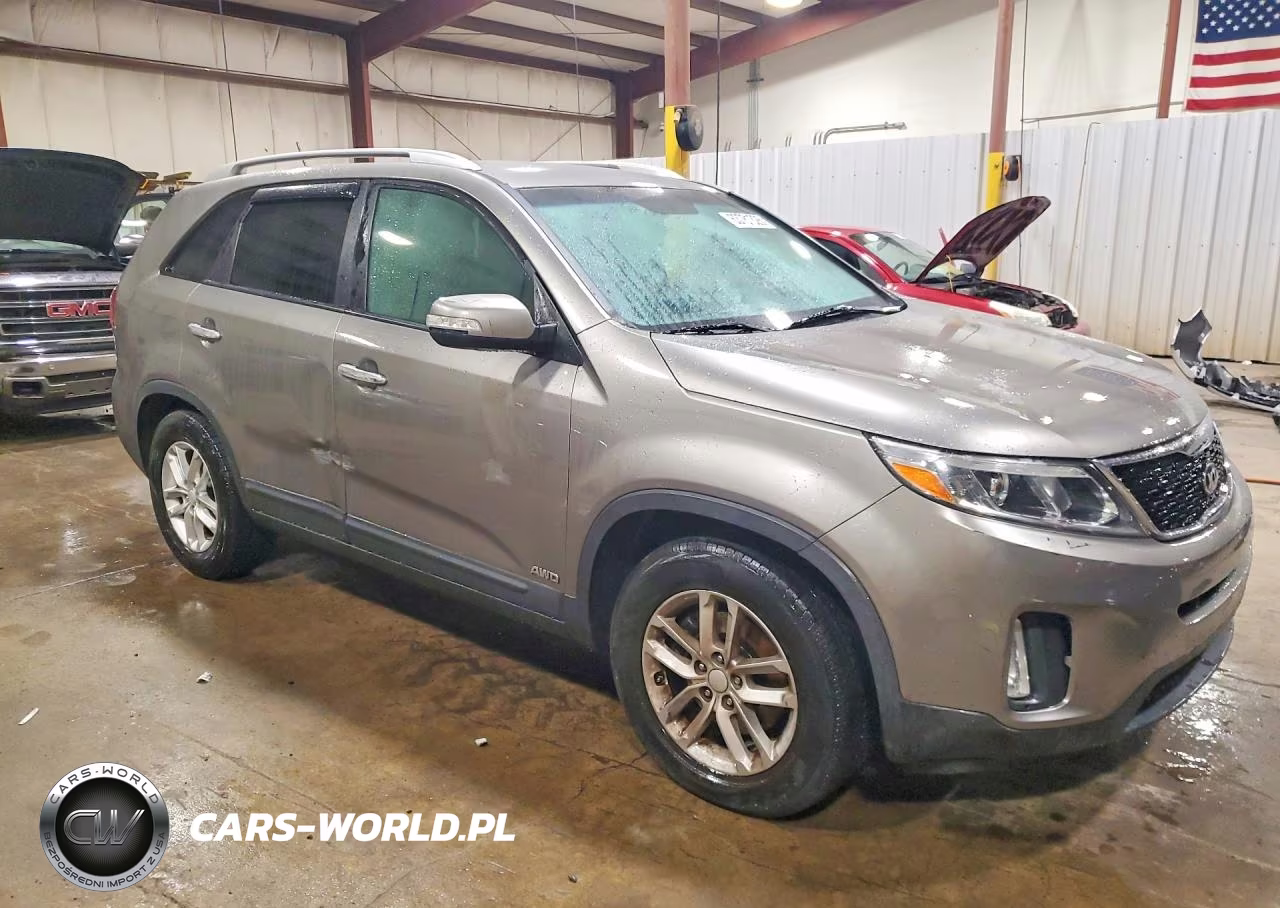 2014 Kia Sorento Lx VIN:5XYKTDA65EG508525 - 4
