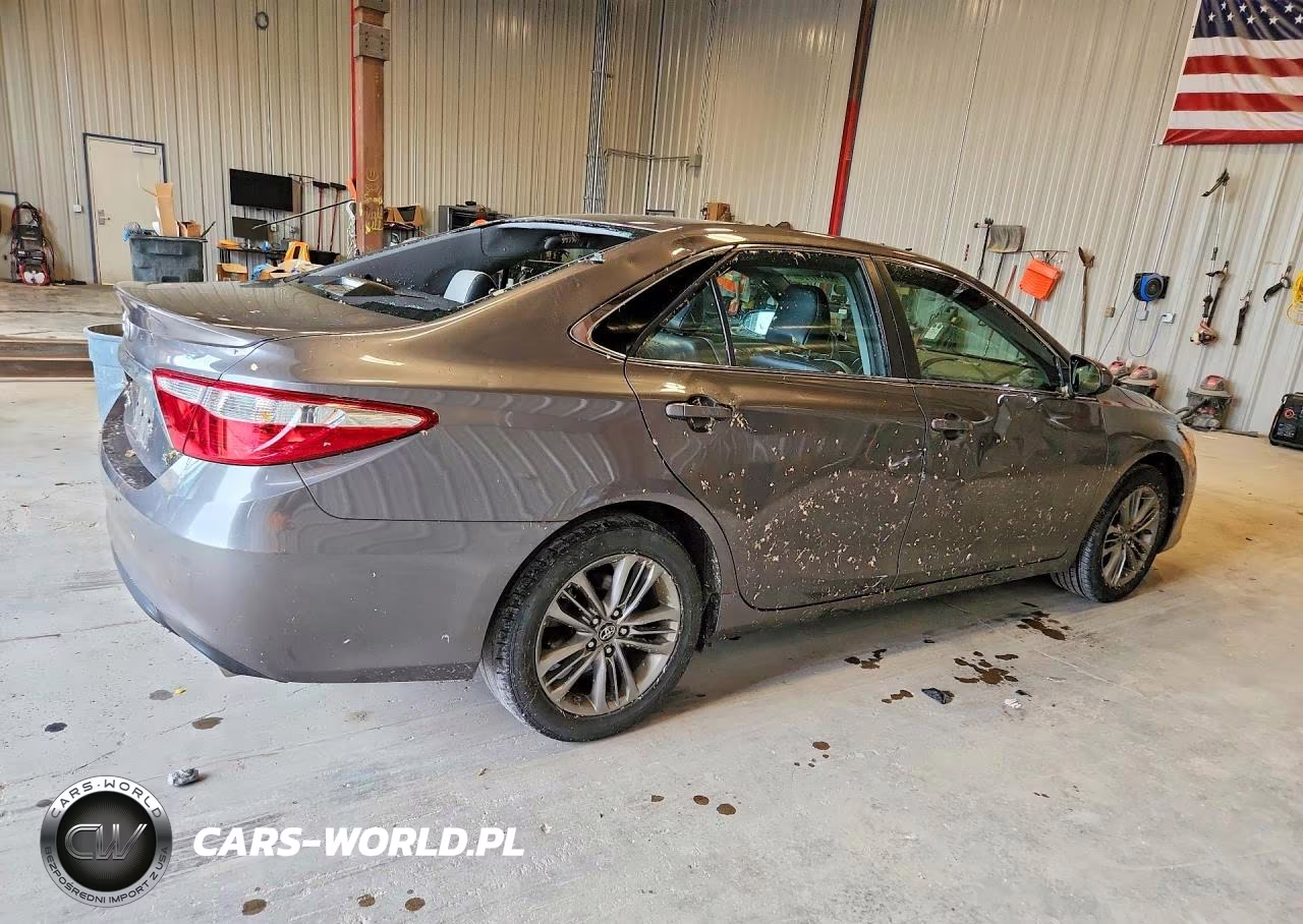 2017 Toyota Camry Se VIN:4T1BF1FK8HU312461 - 3