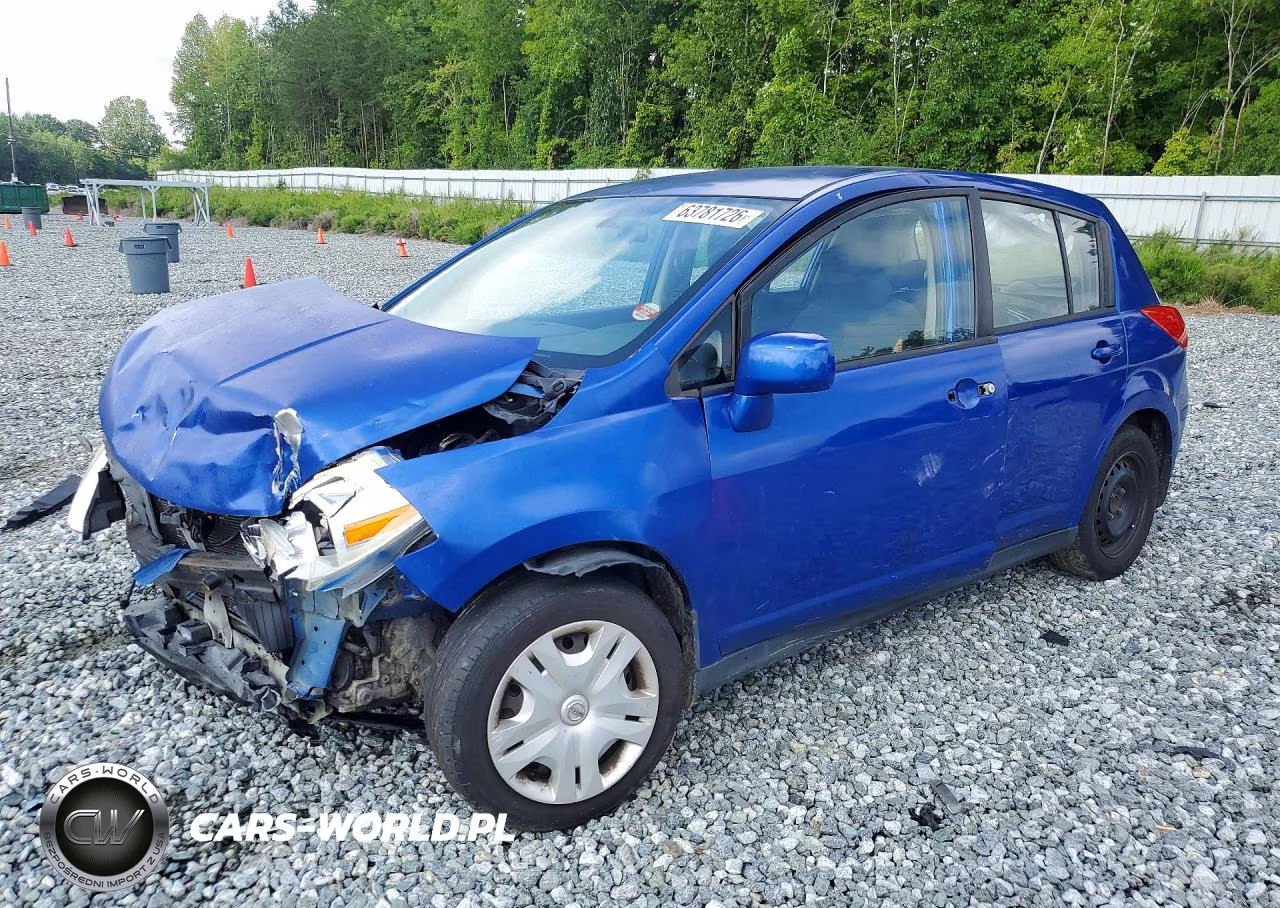 2012 Nissan Versa 1.8 S – zdjęcie 1 z 12