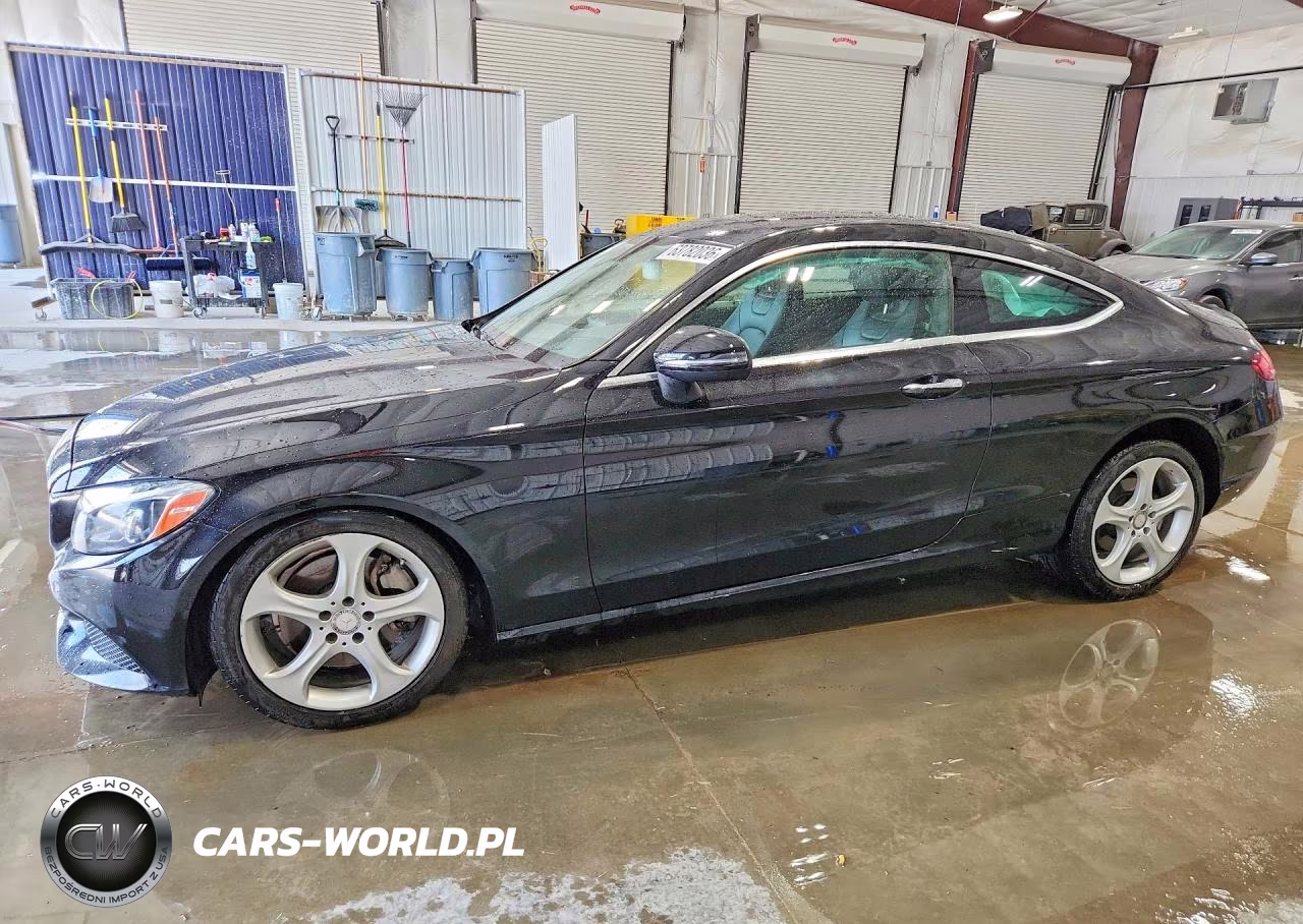 2017 Mercedes-Benz C 300 – zdjęcie 1 z 12