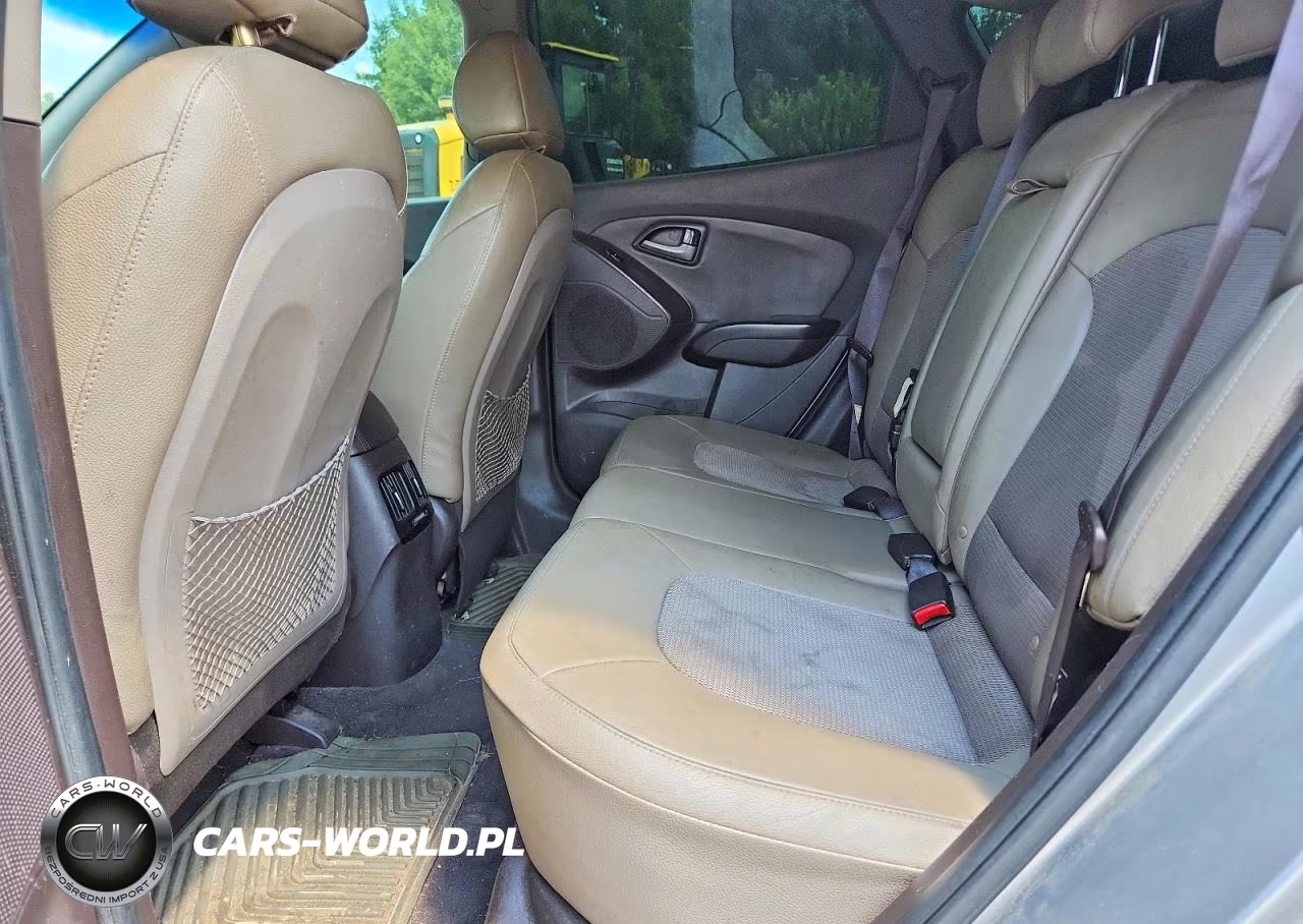 2015 Hyundai Tucson Se VIN:KM8JU3AG3FU073429 - 10