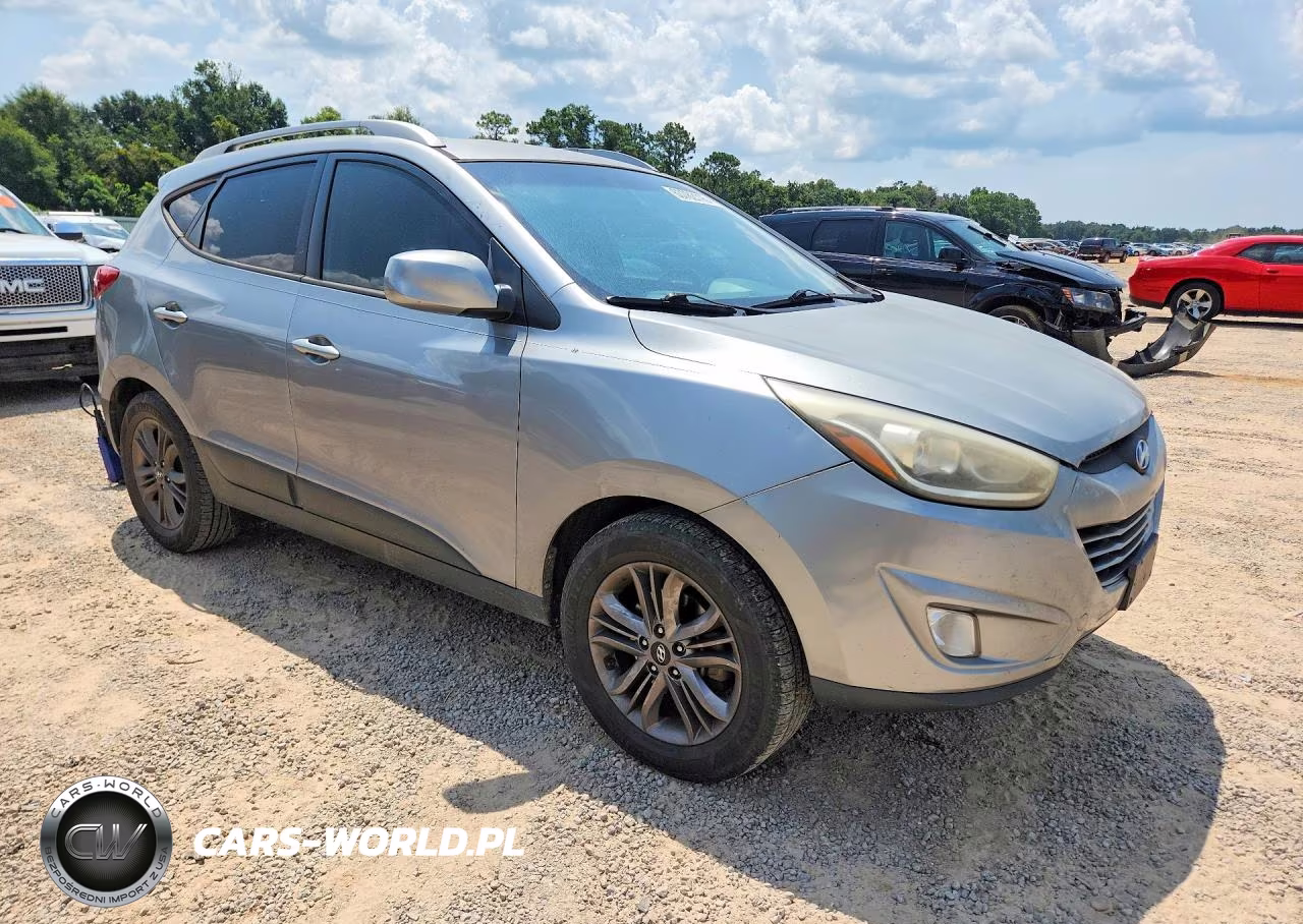 2015 Hyundai Tucson Se VIN:KM8JU3AG3FU073429 - 4