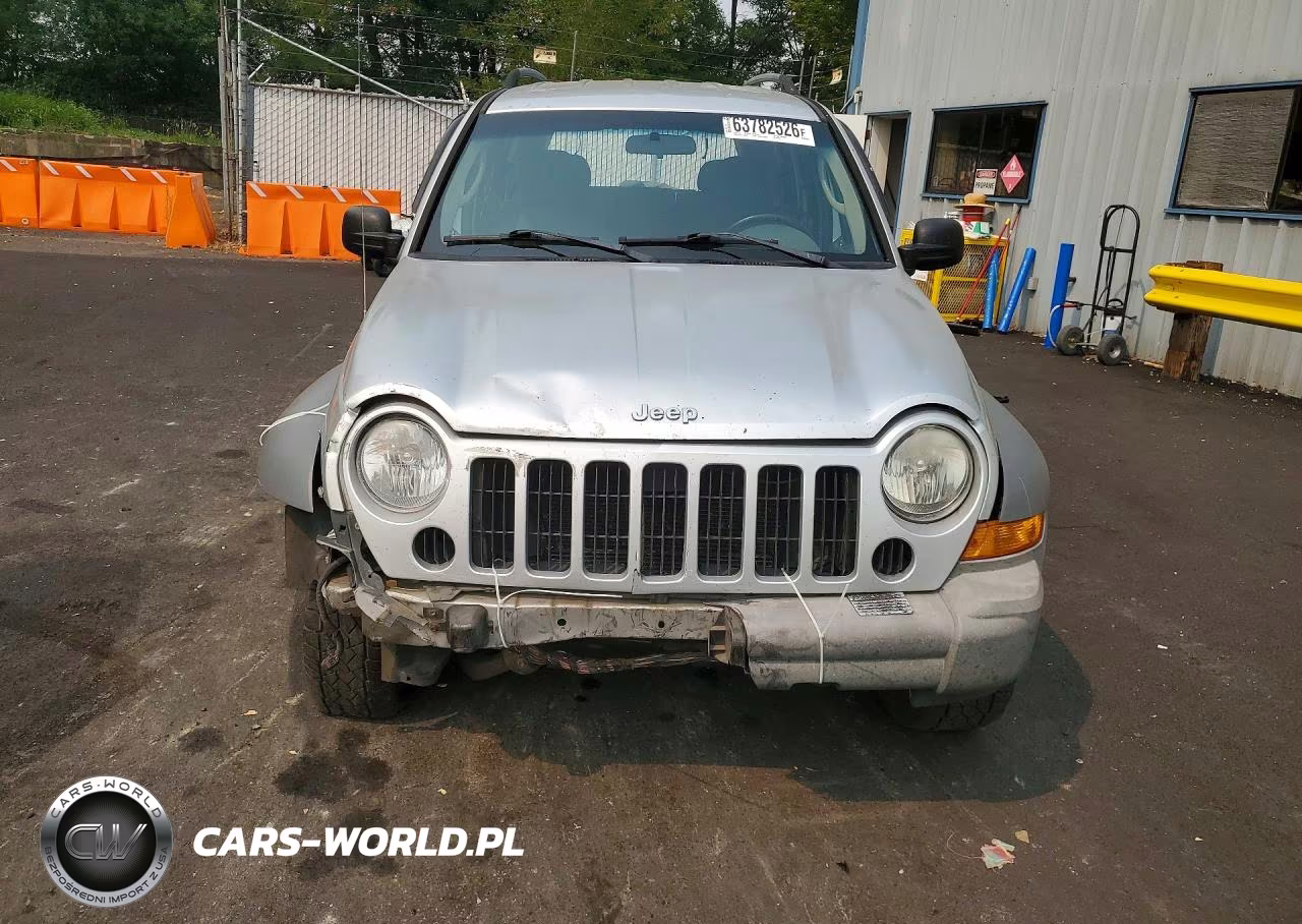2005 Jeep Liberty Sport VIN:1J4GL48K55W647043 - 5