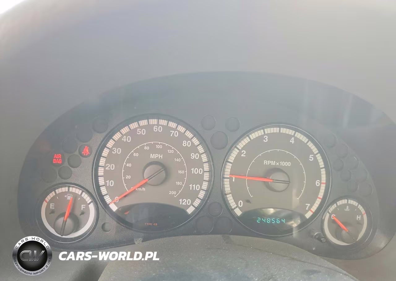 2005 Jeep Liberty Sport VIN:1J4GL48K55W647043 - 9