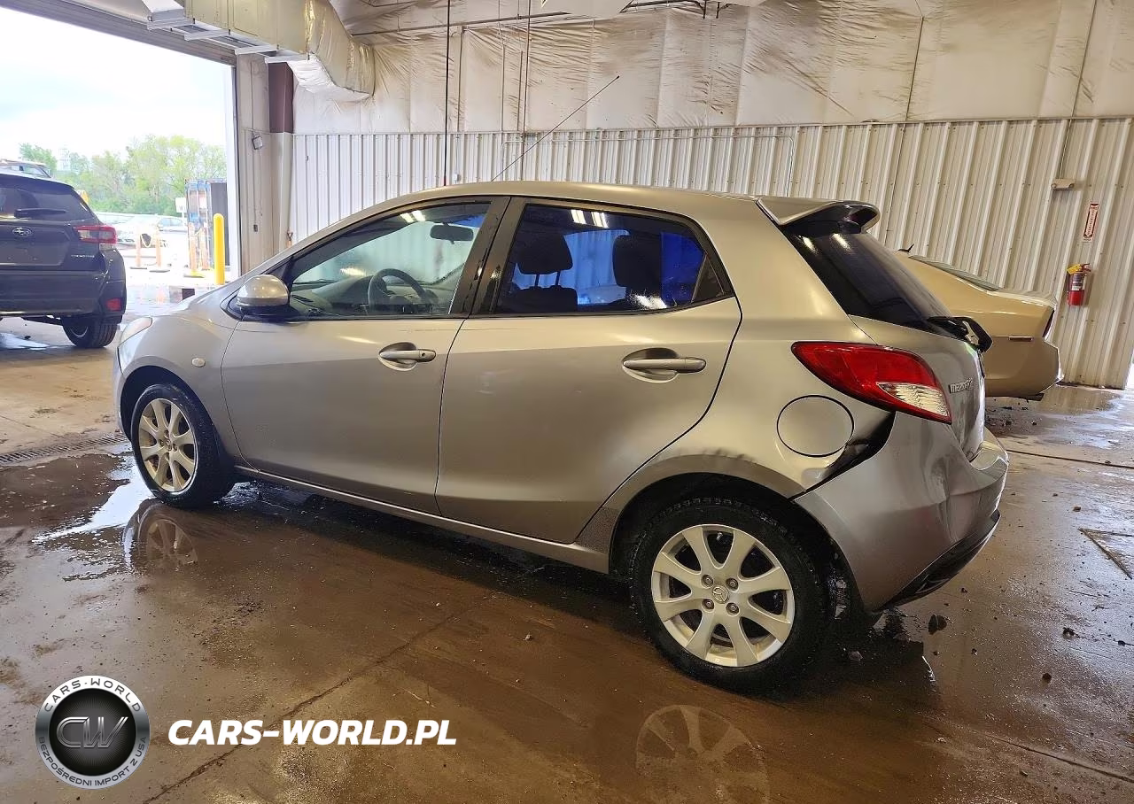 2011 Mazda Mazda2 VIN:JM1DE1HYXB0113654 - 2