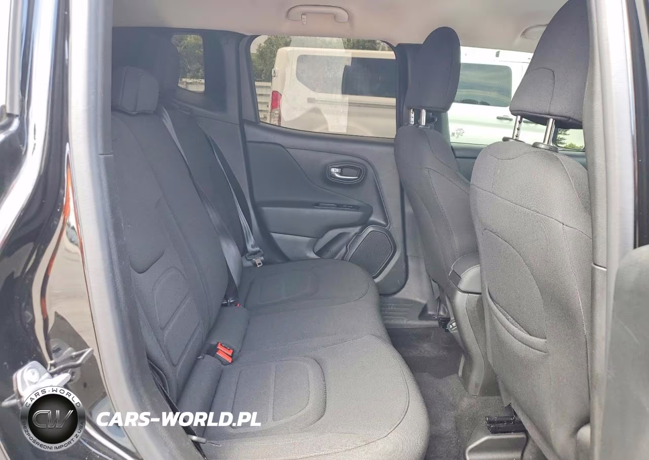 2022 Jeep Renegade Latitude VIN:ZACNJDB12NPN79412 - 11