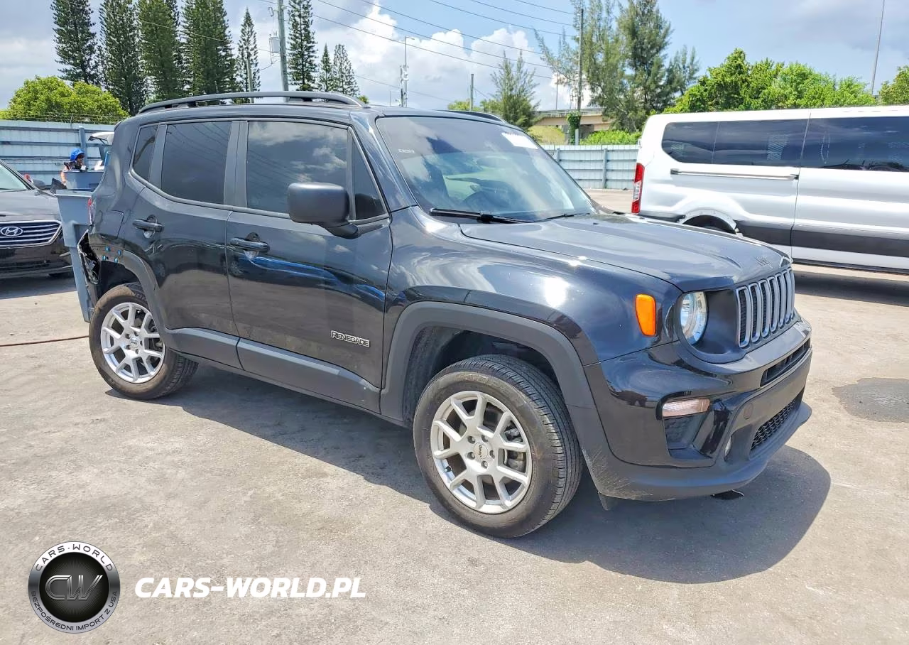 2022 Jeep Renegade Latitude VIN:ZACNJDB12NPN79412 - 4