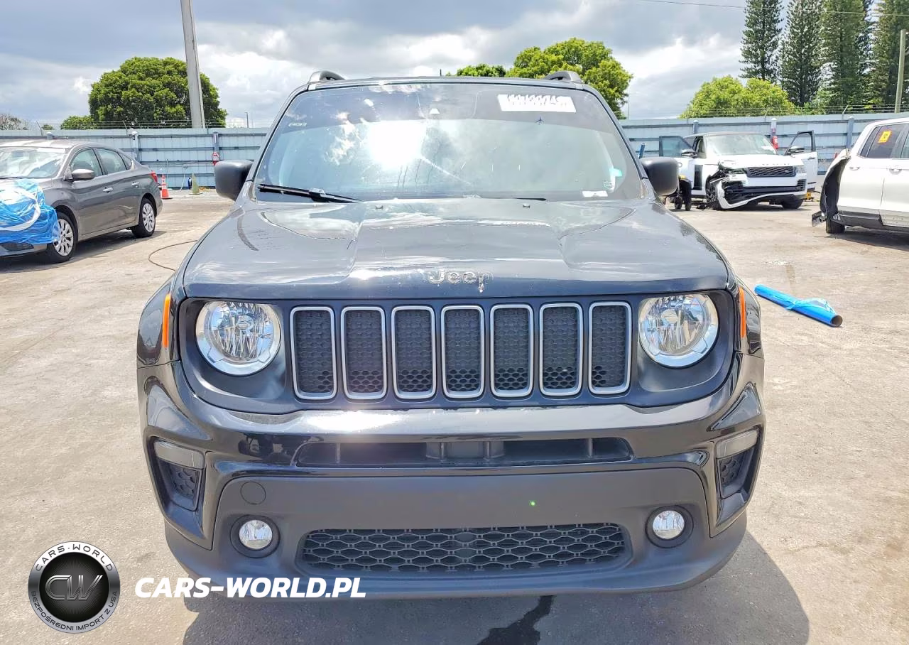 2022 Jeep Renegade Latitude VIN:ZACNJDB12NPN79412 - 5