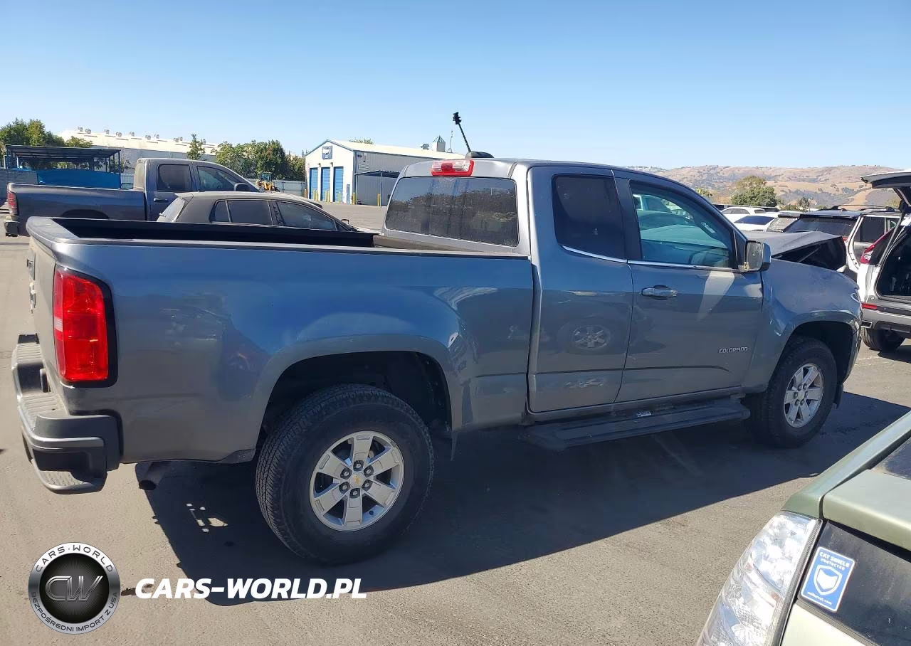 2020 Chevrolet Colorado VIN:1GCHSBEA4L1130453 - 3
