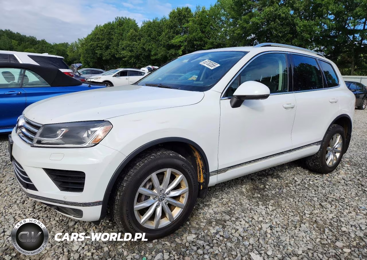 2016 Volkswagen Touareg Sport – zdjęcie 1 z 13
