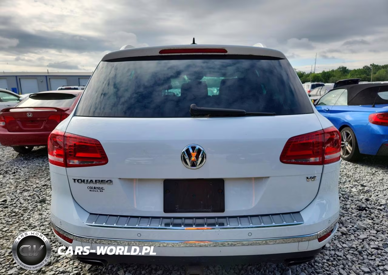 2016 Volkswagen Touareg Sport VIN:WVGEF9BP9GD006400 - 6