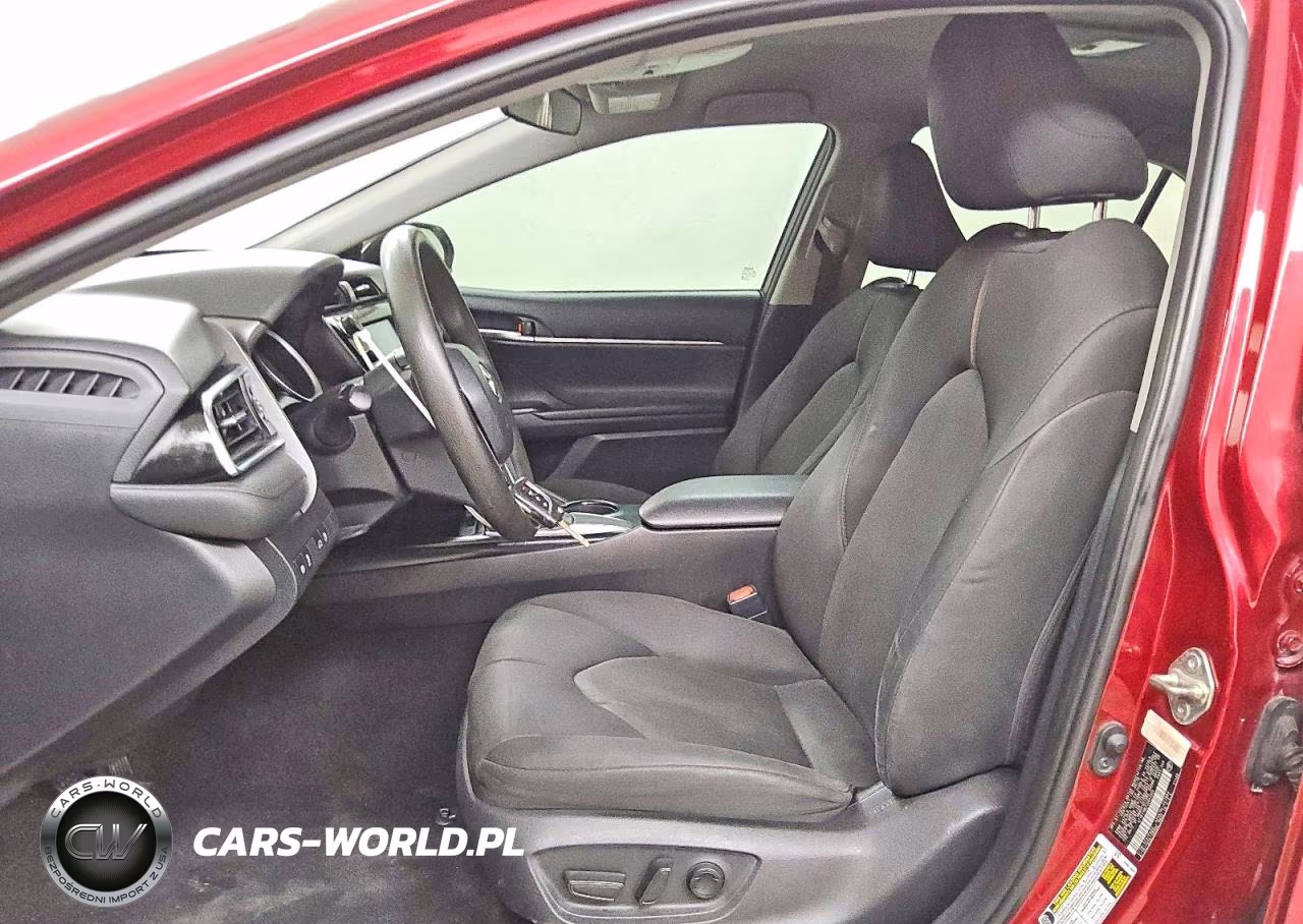 2018 Toyota Camry Le VIN:4T1B11HK7JU643324 - 7