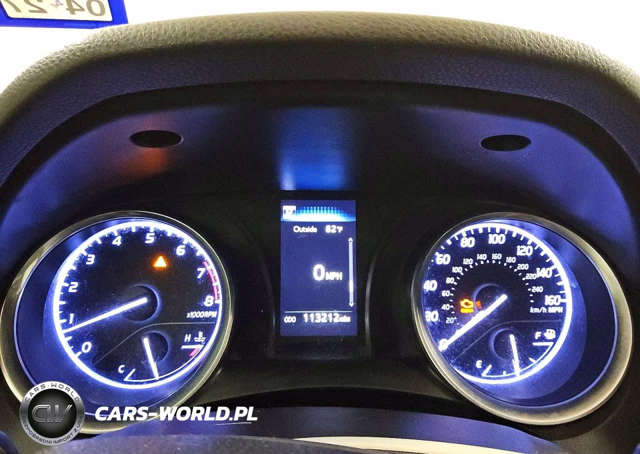 2018 Toyota Camry Le VIN:4T1B11HK7JU643324 - 9