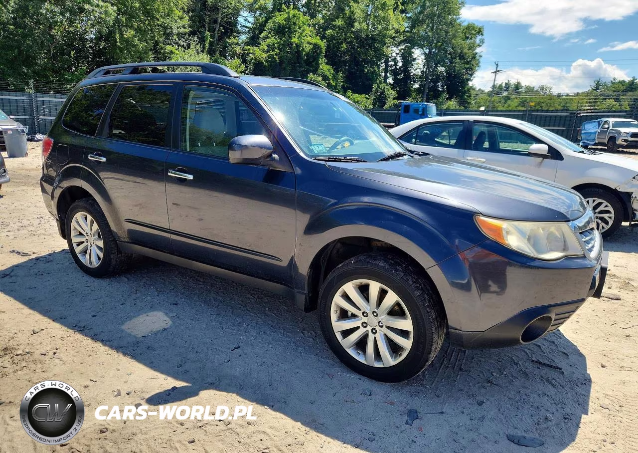 2012 Subaru Forester 2.5X Premium VIN:JF2SHADC9CH429673 - 4