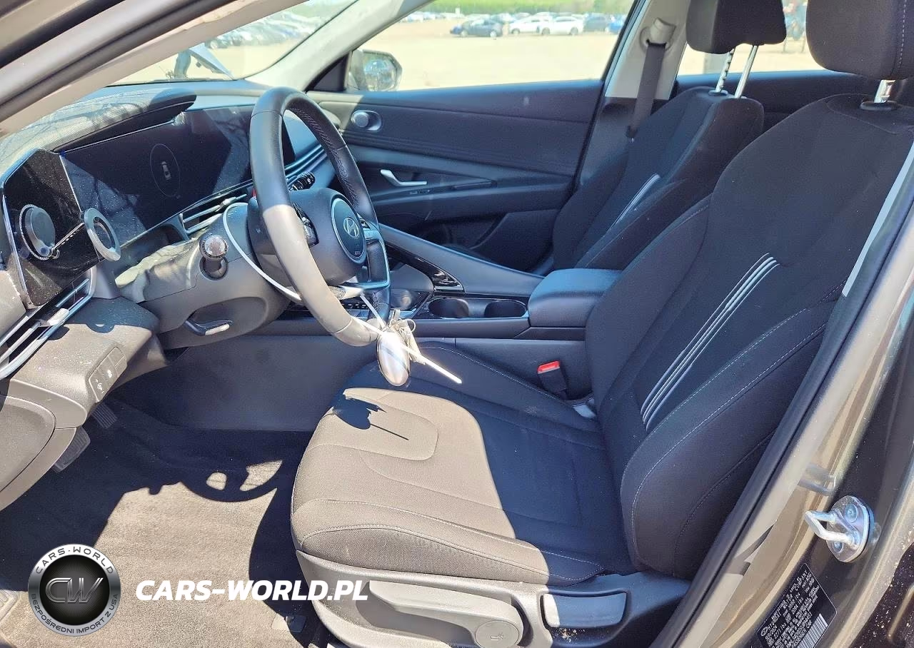 2025 Hyundai Elantra Sel VIN:KMHLS4DG0SU894451 - 7