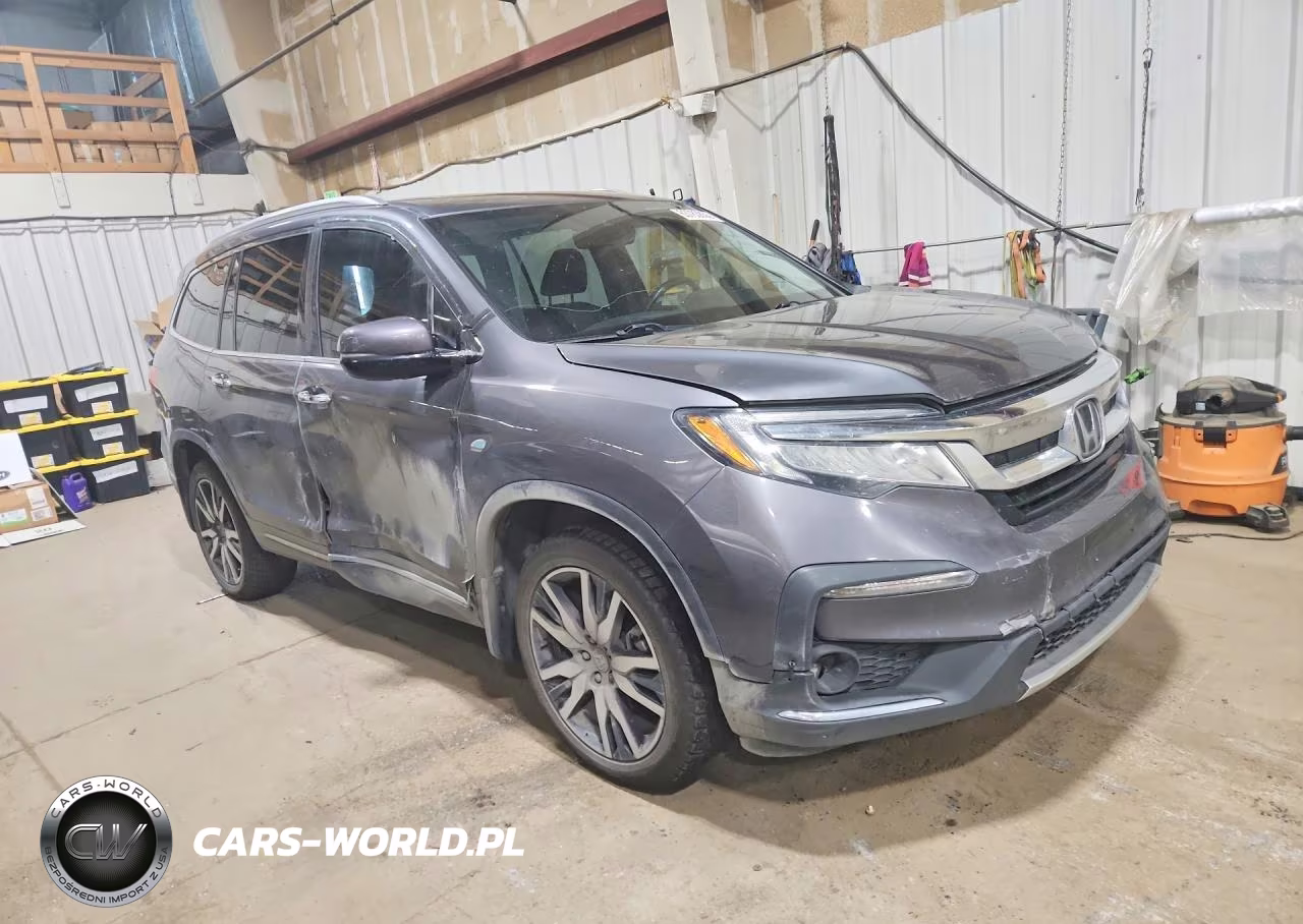 2019 Honda Pilot Touring VIN:5FNYF6H64KB087015 - 4