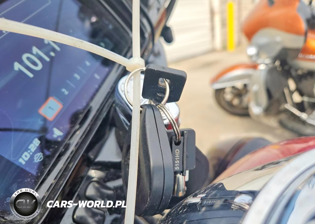 2019 Harley-Davidson Flhtk VIN:1HD1KEF10KB604570 - 8