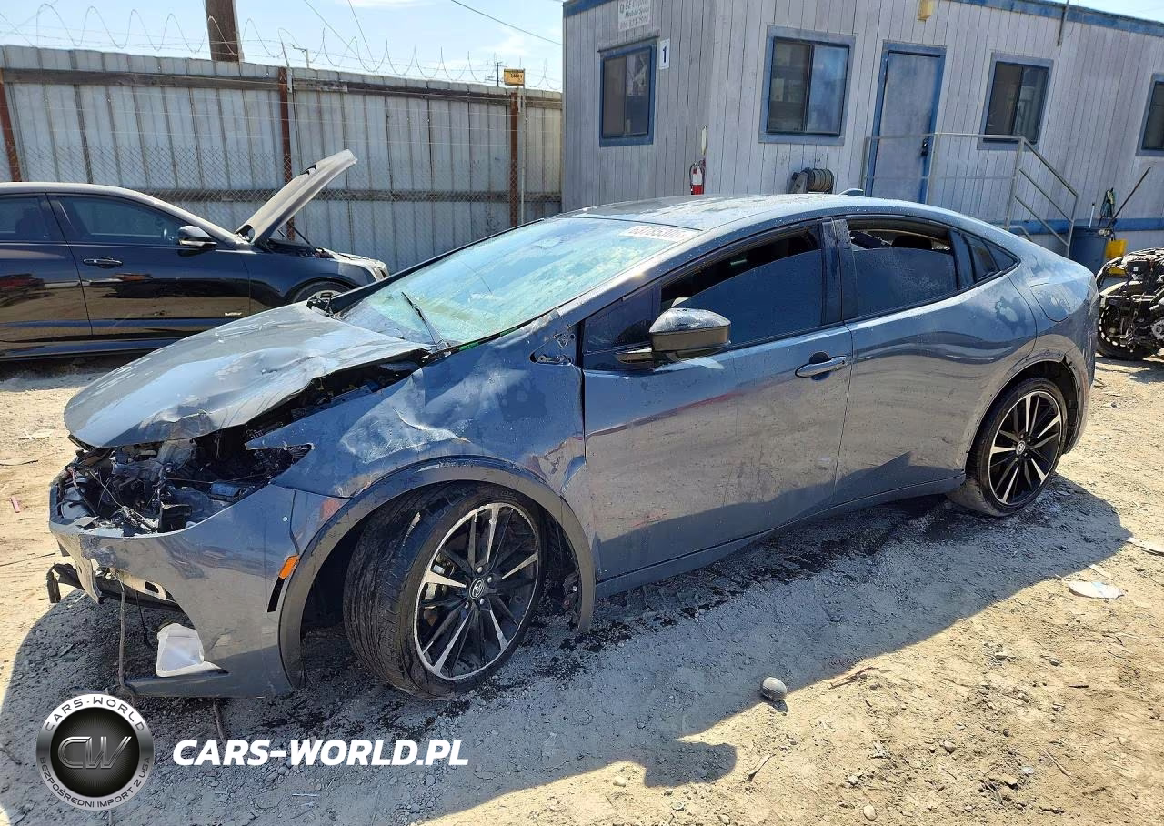 2023 Toyota Prius Le – zdjęcie 1 z 12