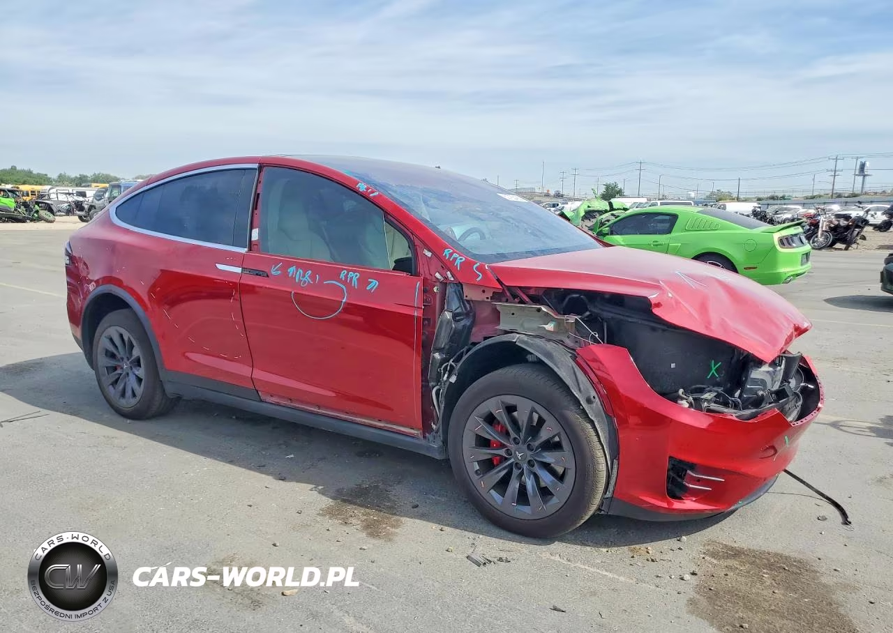 2018 Tesla Model X VIN:5YJXCBE44JF095534 - 4