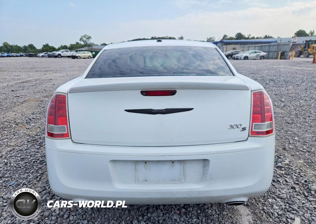 2013 Chrysler 300 S VIN:2C3CCABG1DH658095 - 6