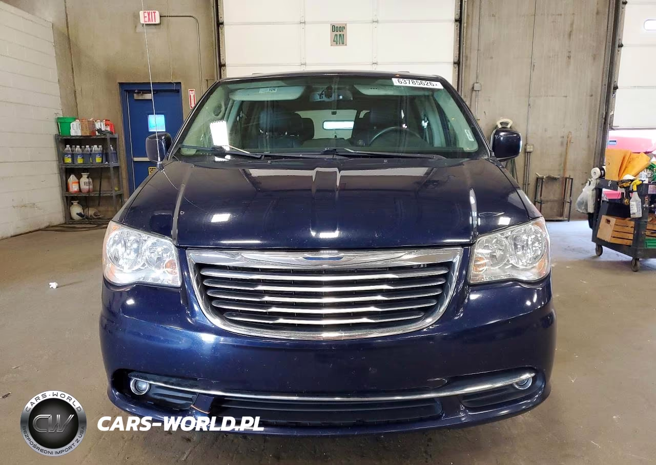 2015 Chrysler Town & Country Touring VIN:2C4RC1BG8FR645153 - 5