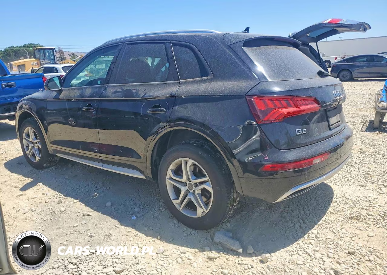 2018 Audi Q5 Premium VIN:WA1ANAFY7J2221569 - 2
