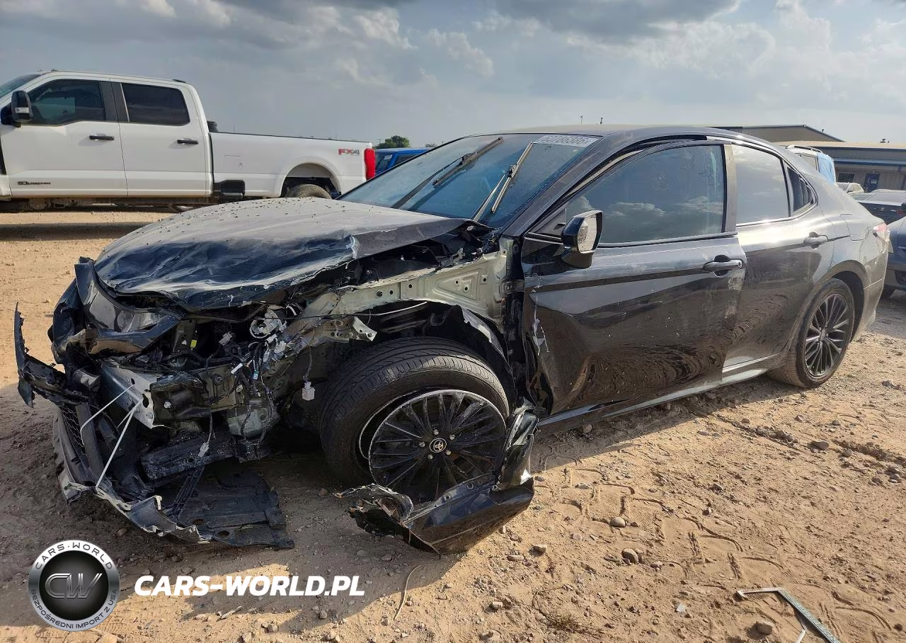 2022 Toyota Camry Se Nightshade – zdjęcie 1 z 12