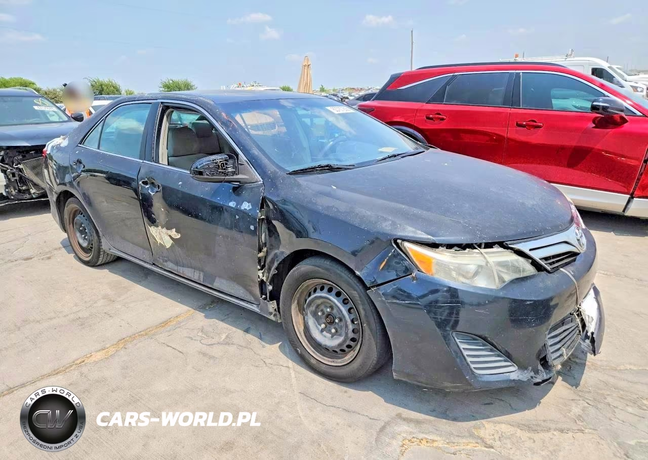 2014 Toyota Camry Le VIN:4T4BF1FK1ER336960 - 4