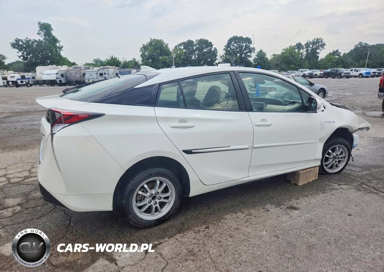 2017 Toyota Prius Four VIN:JTDKARFU0H3531147 - 3
