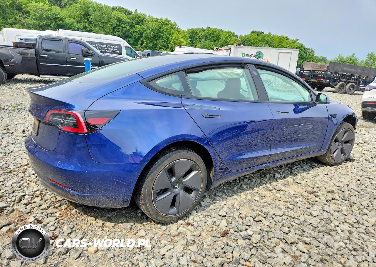2023 Tesla Model 3 VIN:5YJ3E1EA3PF567126 - 3