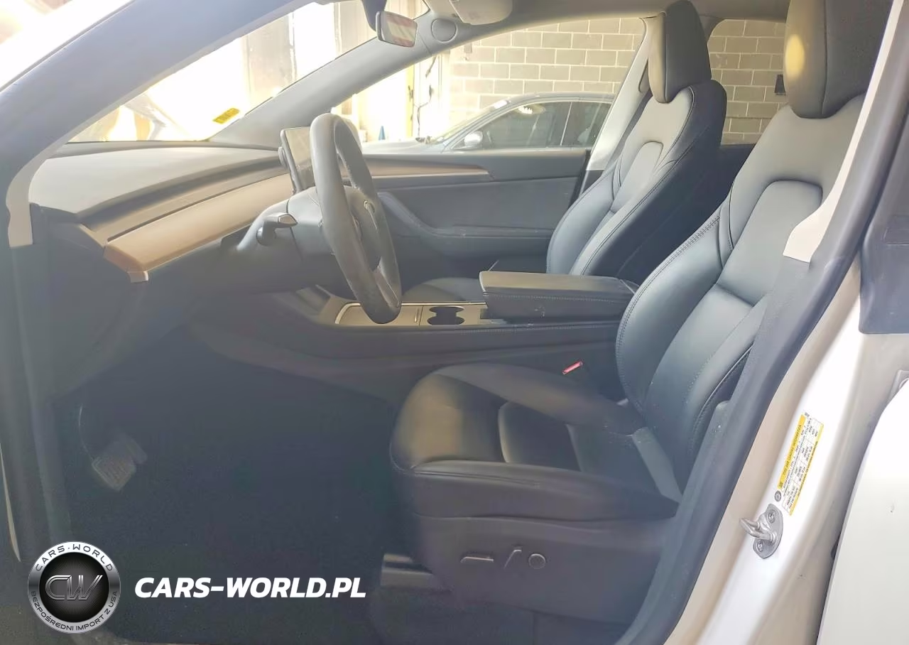 2023 Tesla Model Y VIN:7SAYGDEE6PF752147 - 7