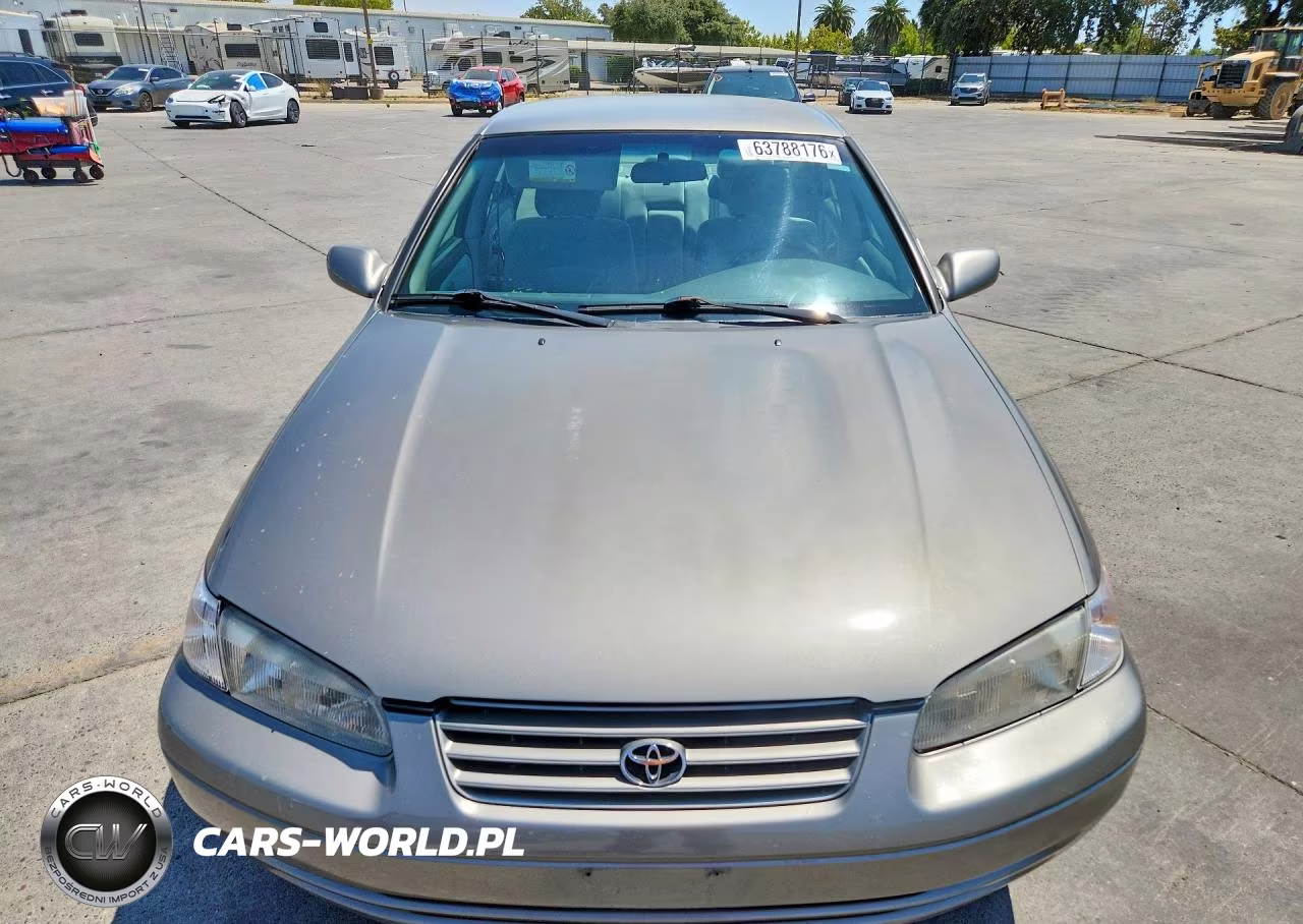 1997 Toyota Camry Le VIN:4T1BG22K9VU179097 - 5