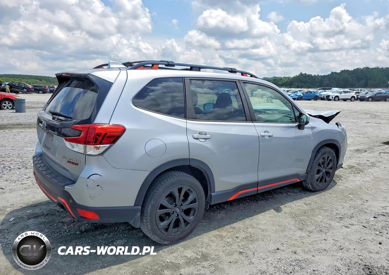 2019 Subaru Forester Sport VIN:JF2SKAKC7KH553024 - 3