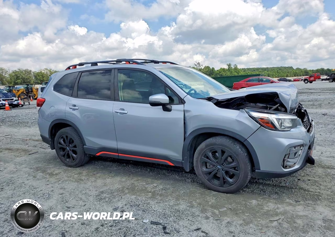 2019 Subaru Forester Sport VIN:JF2SKAKC7KH553024 - 4