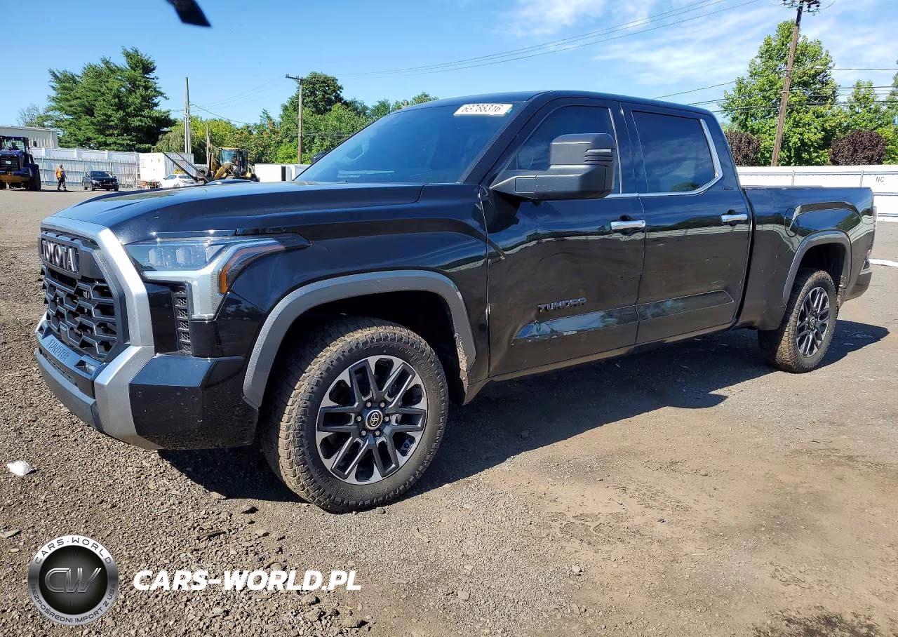 2023 Toyota Tundra Crewmax Limited – zdjęcie 1 z 12