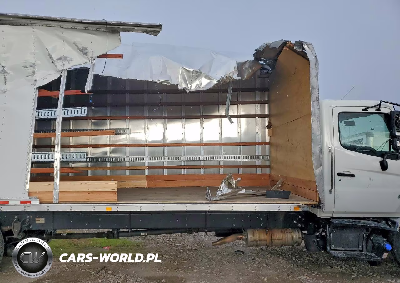 2025 Hino L6 Box Truck VIN:5PVNJ7AV1S5T57456 - 9
