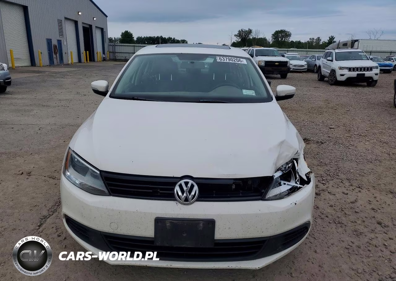 2011 Volkswagen Jetta Tdi VIN:3VW3L7AJXBM047490 - 5