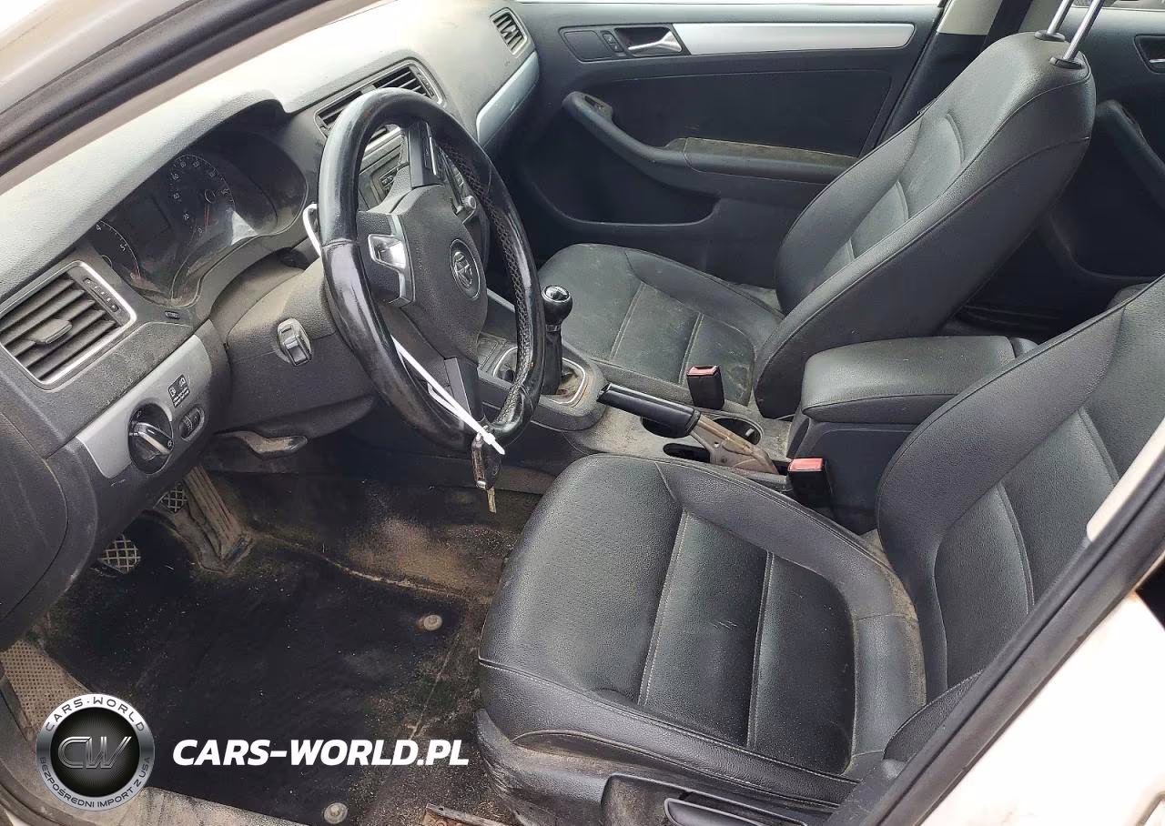 2011 Volkswagen Jetta Tdi VIN:3VW3L7AJXBM047490 - 7