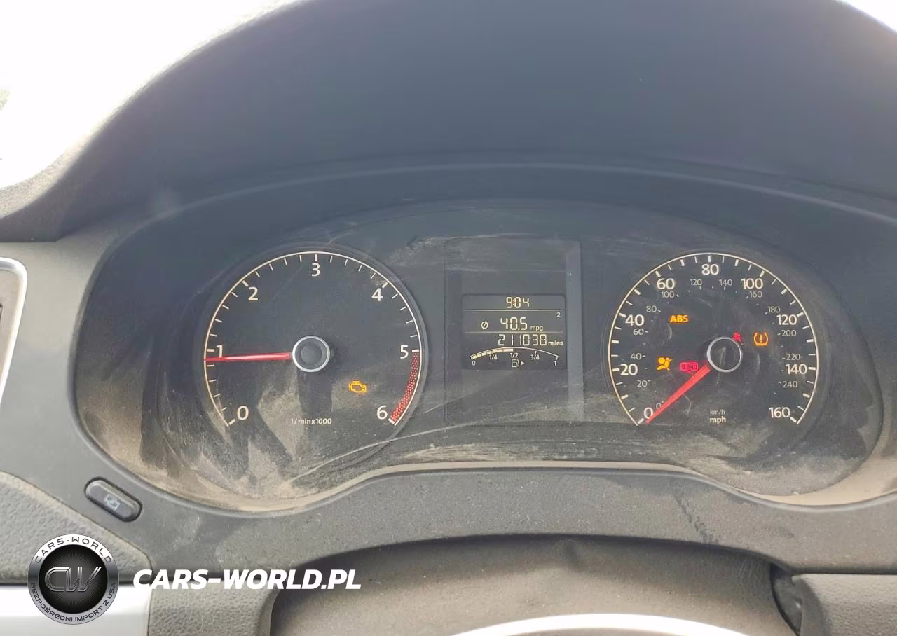 2011 Volkswagen Jetta Tdi VIN:3VW3L7AJXBM047490 - 9