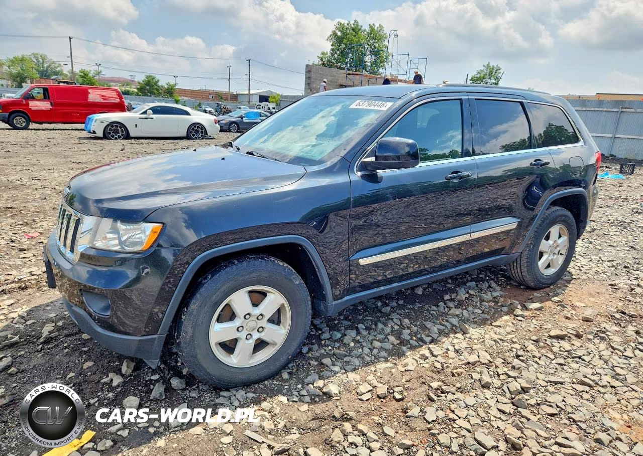 2013 Jeep Grand Cherokee Laredo VIN:1C4RJFAG5DC537292 - 1